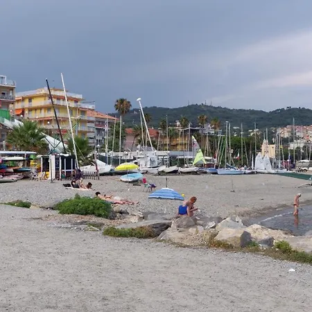 Διαμέρισμα Brezza Estate San Bartolomeo Al Mare